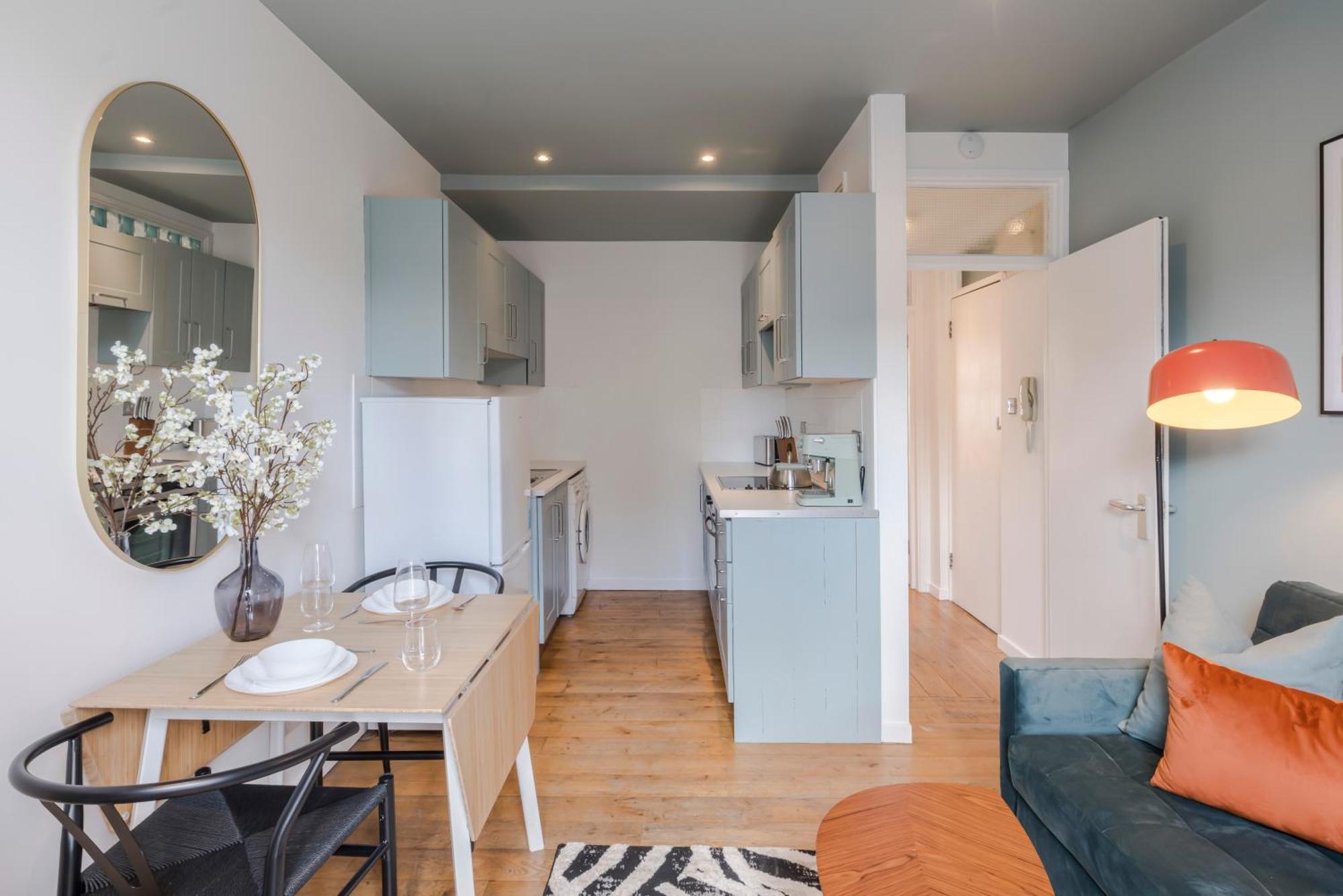 Bijou Flat On Broadway Market Лондон Экстерьер фото