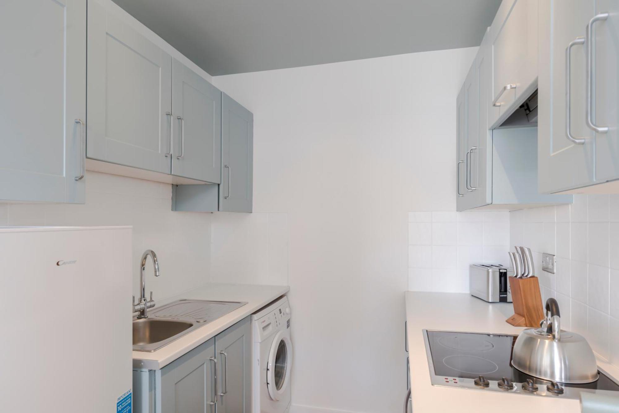 Bijou Flat On Broadway Market Лондон Экстерьер фото